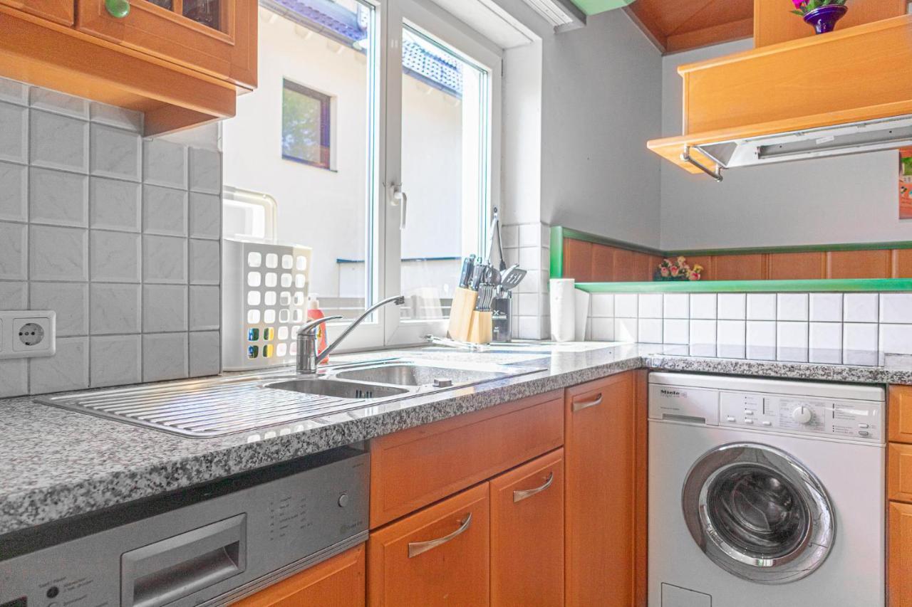 Apartment Exquisite With Free Parking - Suitable For Groups Up To 18p Wien