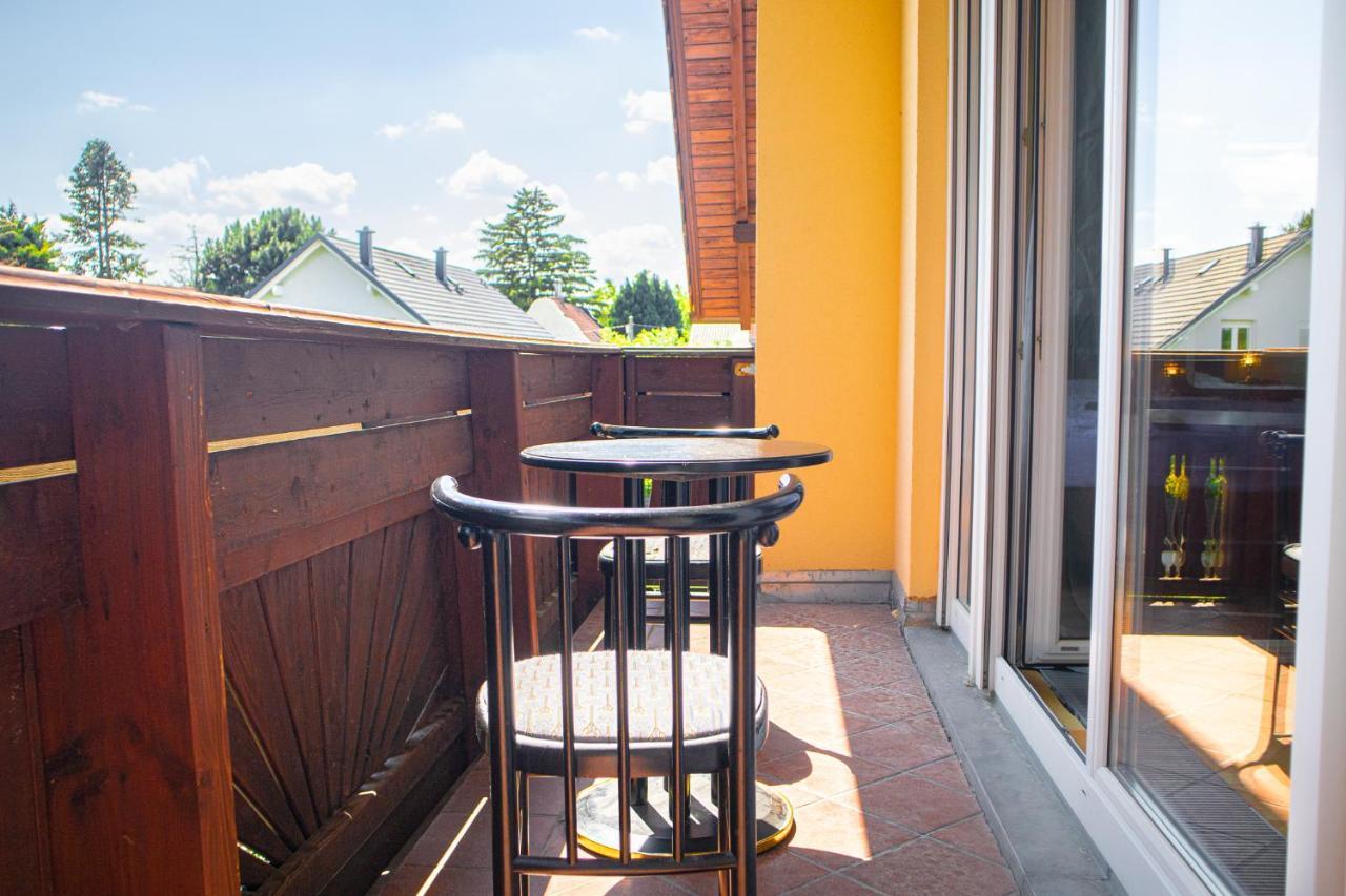 Exquisite With Free Parking - Suitable For Groups Up To 18p Apartment Wien
